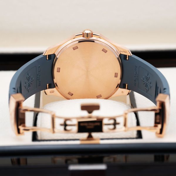 Patek Philippe Aquanaut 5269R-001